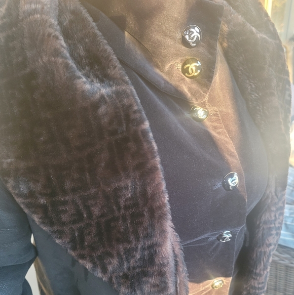 Fendi Shearling Coat - Picture 10 of 11